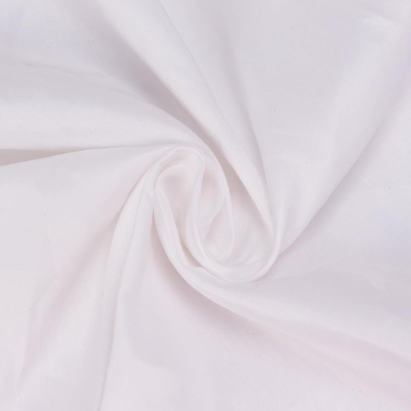 Cuckan 120 Inch Round Tablecloth, 10 Pack White Stain Resistant and Wrinkle-Free Polyester Table Cover for Wedding, Banquet, Party, Restaurant