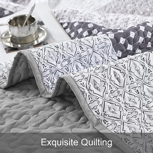Grey Queen Size Boho Striped Quilt Set - Reversible Bedspread with Pillowcases