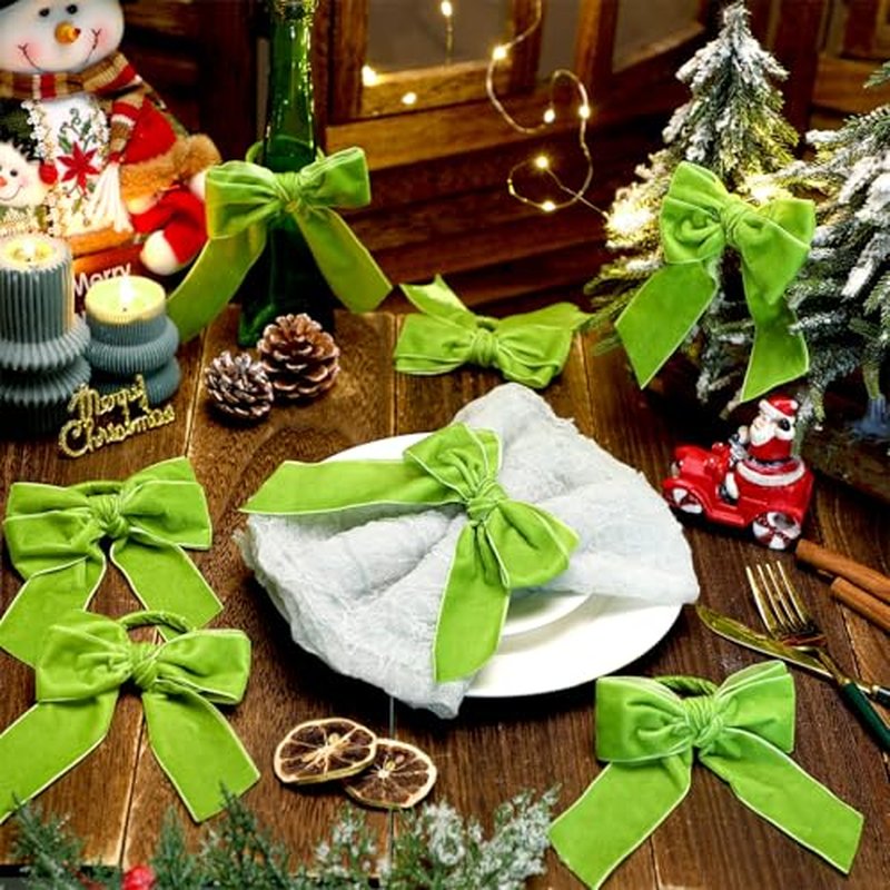 Maxdot 12 Pcs Bow Napkin Rings Set, Velvet Napkin Holders Buckles 4 x 4.9 Inch Serviette Rings for Family Dinner, Wedding, Party, Banquet, Table Decorations (Green)