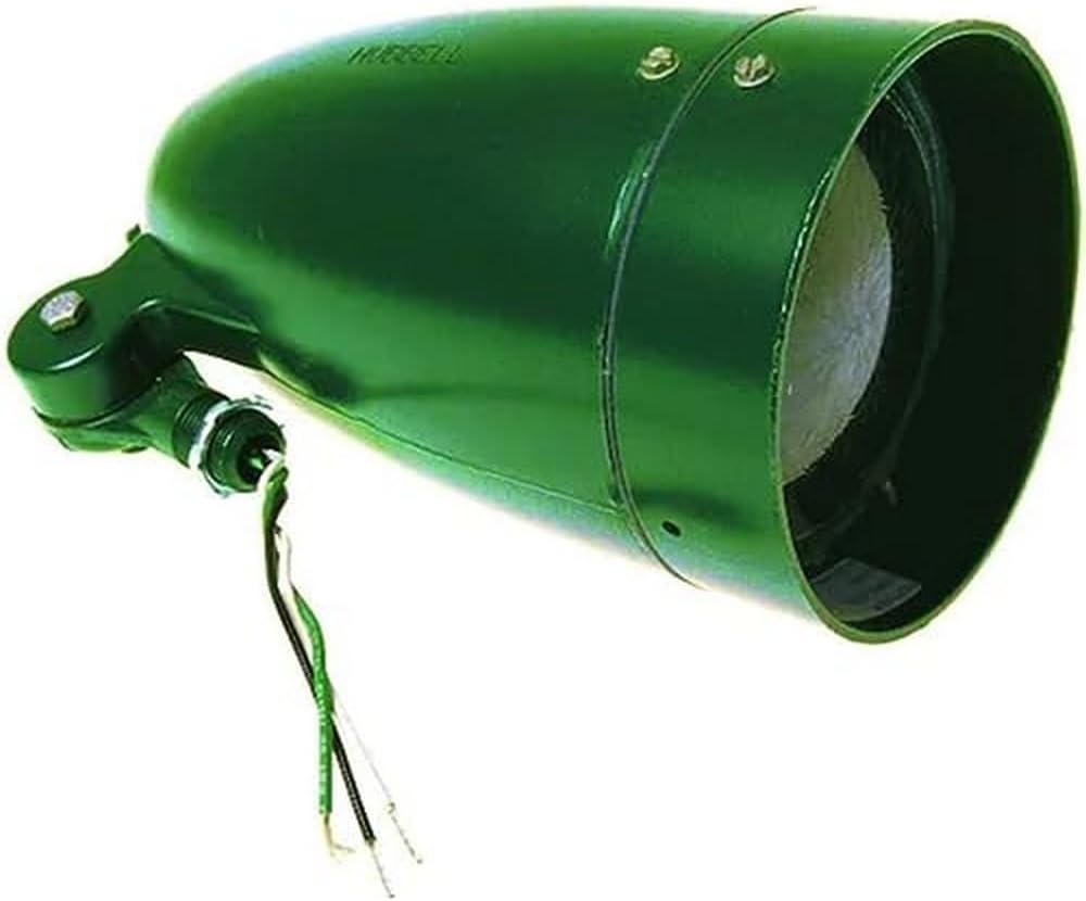 BELL 5820-8 Weatherproof Bullet Lampholder for 75-150W Par 38 and R-40 Lamps, Green