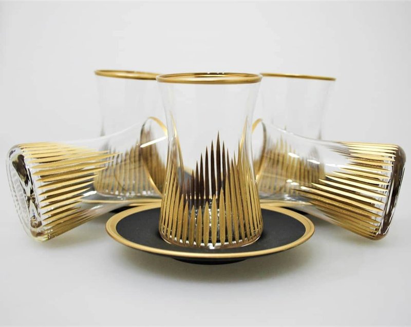 DECOSTYLE Turkish Tea Set, Glass and Plate (Set of 6), 12 pcs, Matte Gold, Vintage Handmade Tea Time, Turkish Glass Masters, Capacity: 5 1/4 US oz 160 cc (Black)