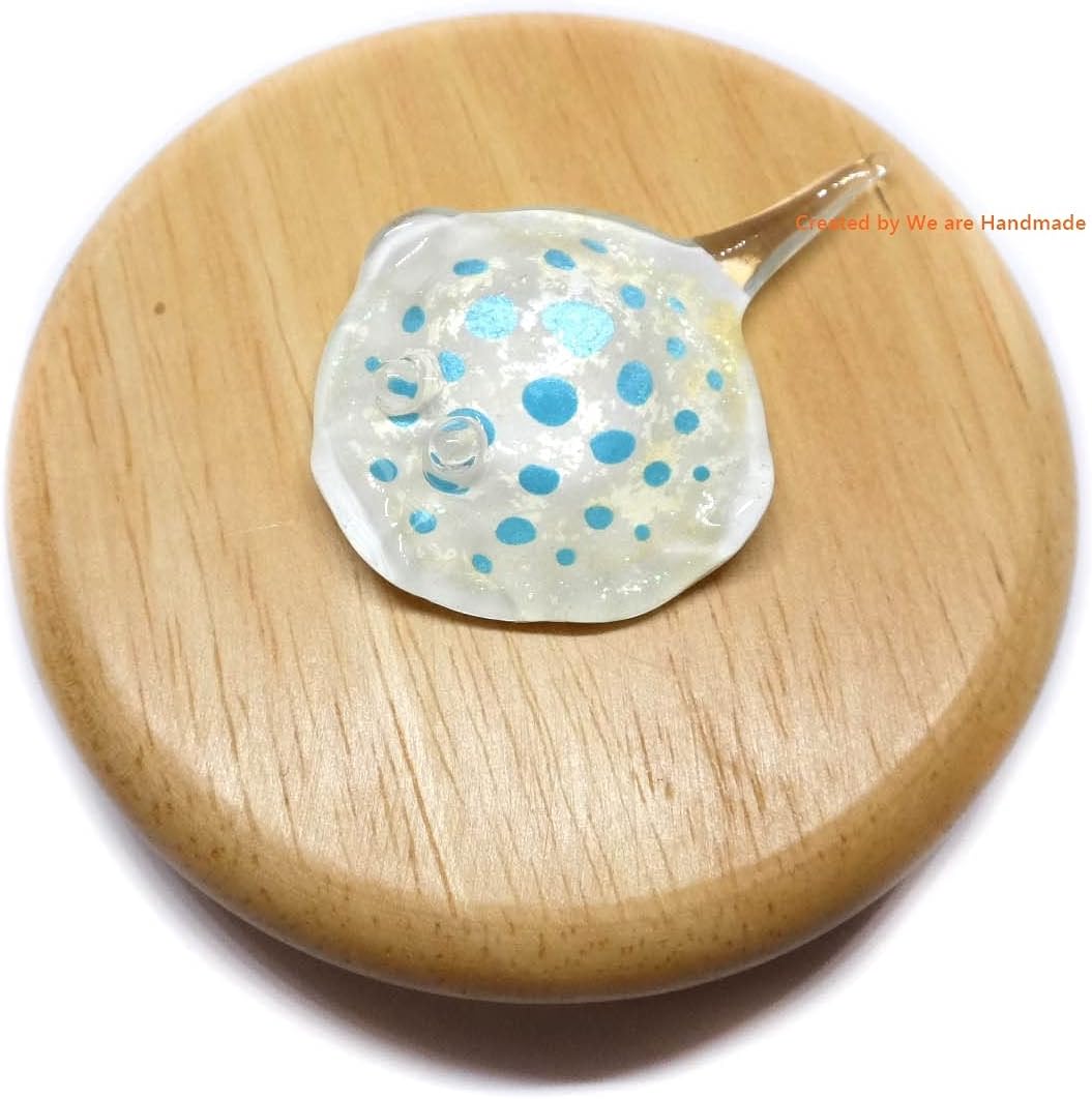 Sky Blue Handmade Mini Stingray Figurine - Blown Glass Ocean Decor & Collectible Gift