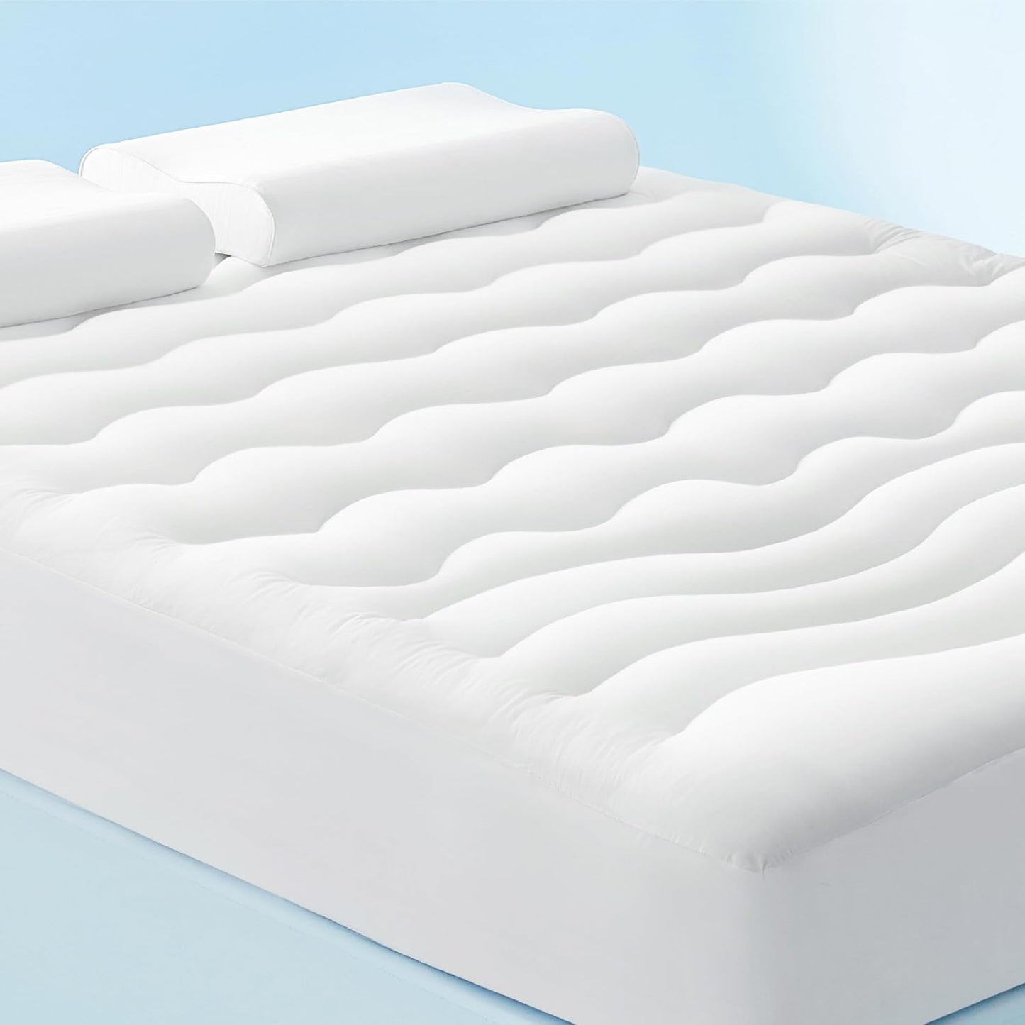 Bedsure Cooling Mattress Pad Queen Size - Soft & Fluffy Mattress Topper with 8-21 Inches Deep Pocket, Breathable Pillow Top Bed Cover, White