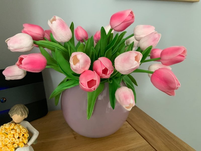 Kisflower 30Pcs Latex Tulips Real Touch Pink Artificial Flowers Fake Tulips Arrangement Bouquet for Home Office Wedding Decor (Pink)