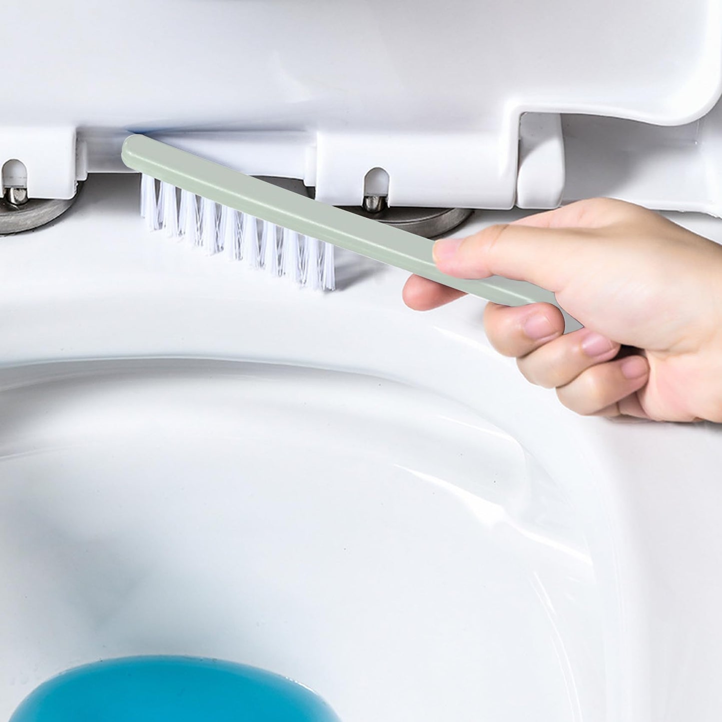 MOUMOUTEN Plastic Toilet Brush Set, Strawberry Green, Bathroom Accessories, Includes 2 Toilet Brushes & Holder