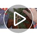 Novabright Christmas Wooden Mitten Door Decoration with Music Notes