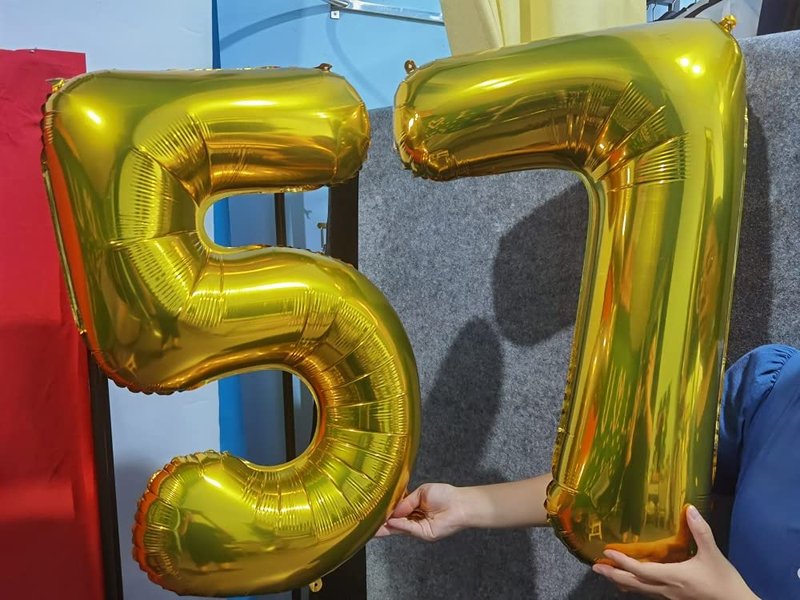 32 Inch Gold Number 0 Balloons Foil Ballon Digital Birthday Party Decoration Supplies (Gold Number 0 Balloon)