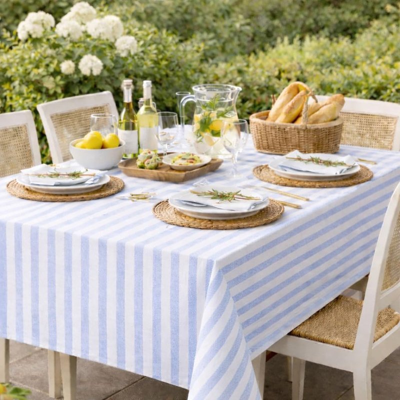 Lillian Made in Italy Cloth-Like Disposable Tablecloth for Rectangle Tables, 6 Pack – Premium Airlaid Linen-Feel Table Cover, Luxury Tablecloth for Parties, Events & Weddings, Elegant Striped Design