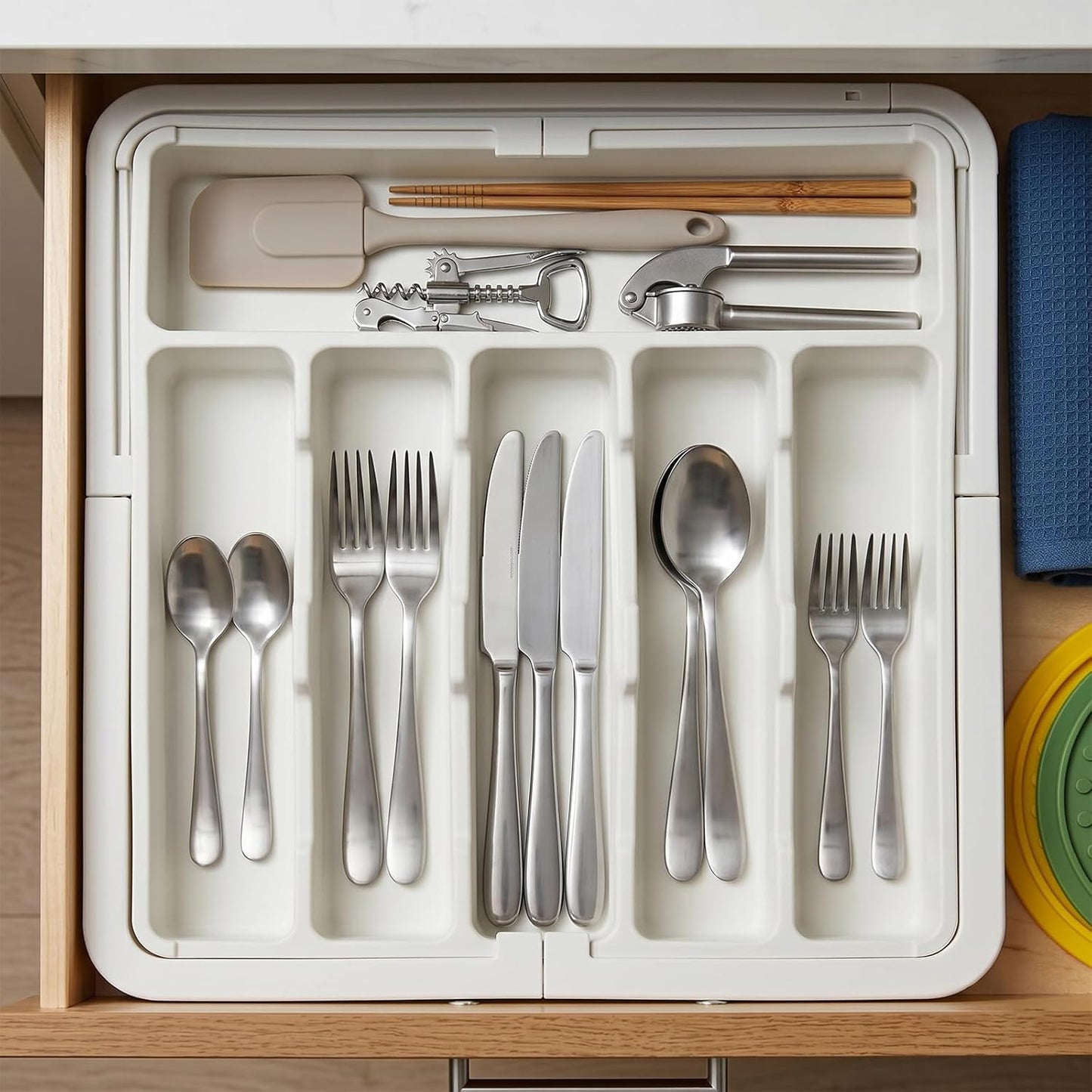 SakerPlus Expandable Drawer Organizer - Adjustable Kitchen Tray for Cutlery & Utensils | Silver Finish