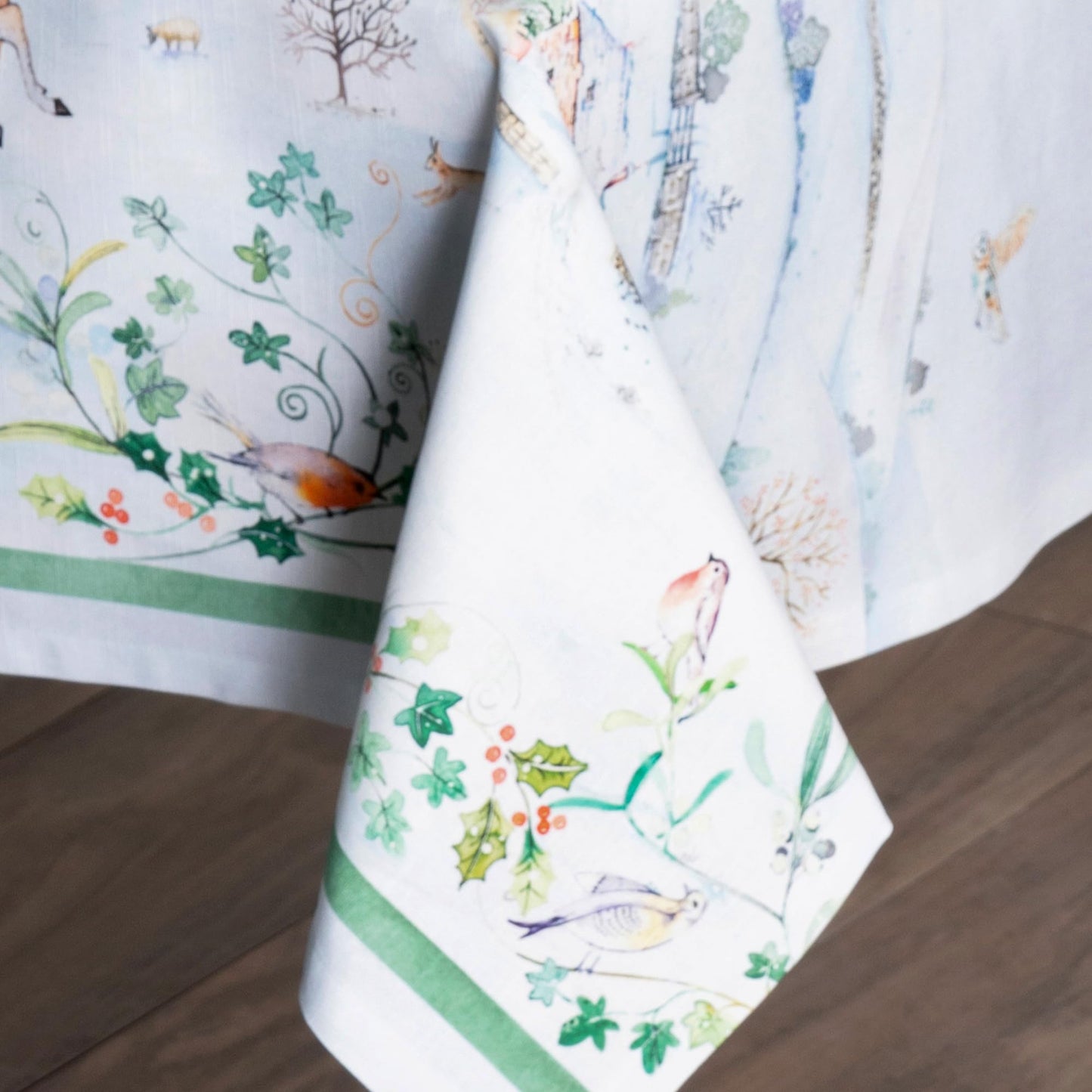 Maison d' Hermine Table Cloth Rectangle Table 100% Cotton 70 x 108 Inches Fall Tablecloth Reusable Everyday Use for Thanksgiving Christmas Decorations Dining Farmhouse Party (Snowy World)