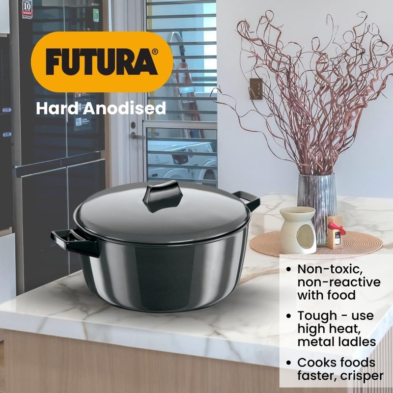 Hawkins Futura 4 Litre Cook n Serve Bowl, Hard Anodised Saucepan with Hard Anodised Lid, Sauce Pan for Cooking and Serving, Black (ACB40), Aluminium