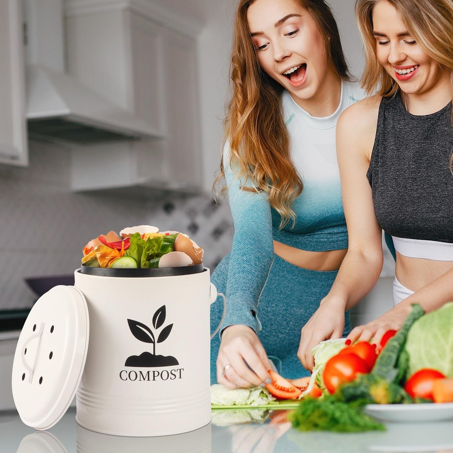 Compost Bin Kitchen Countertop, Indoor Compost Bin with Inner Bucket, 1.15 Gallon Small Compost Bin with Lid, Indoor Composter Bin Counter Compost Pail Food Waste Bin Includes 3PCs Carbon Filter Cream