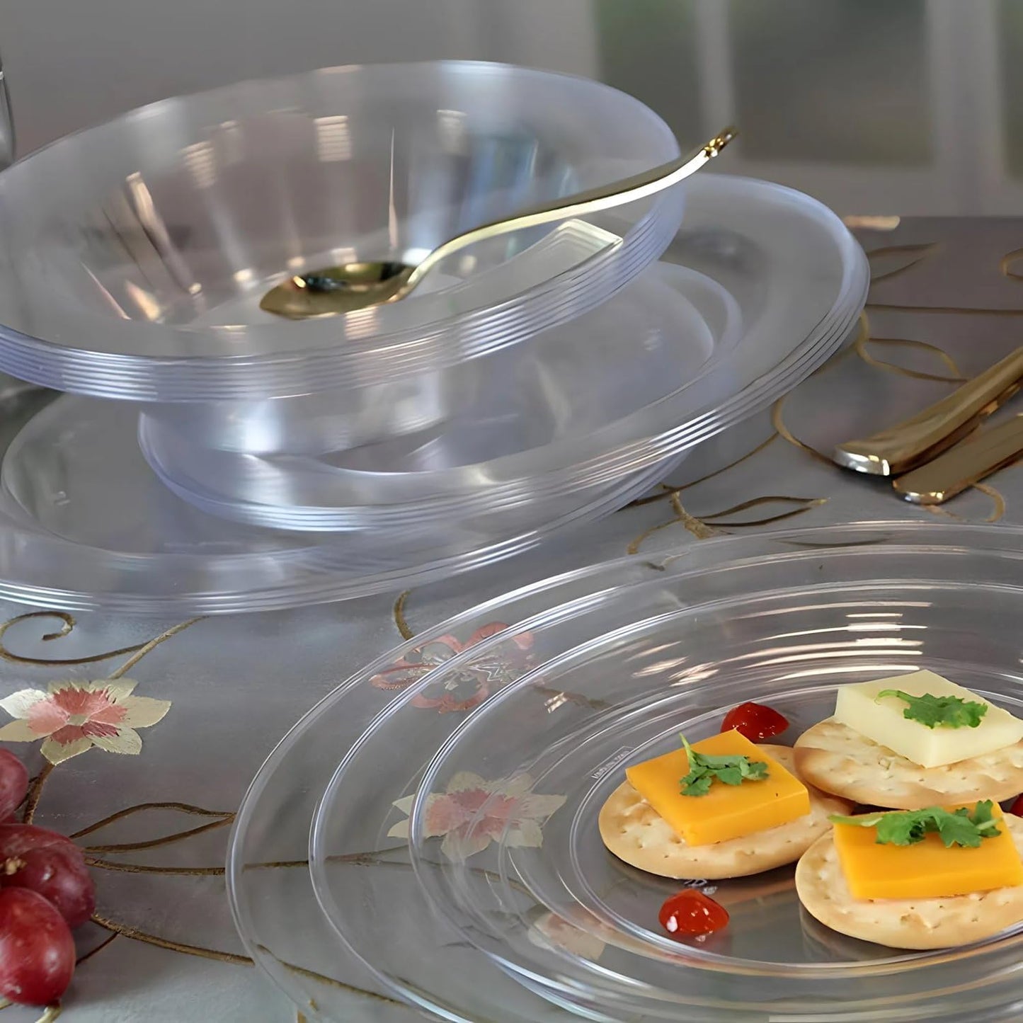 Premium 9-Inch Heavyweight Plastic Plates - Crystal Clear Wedding & Party Dinnerware, 30 Count