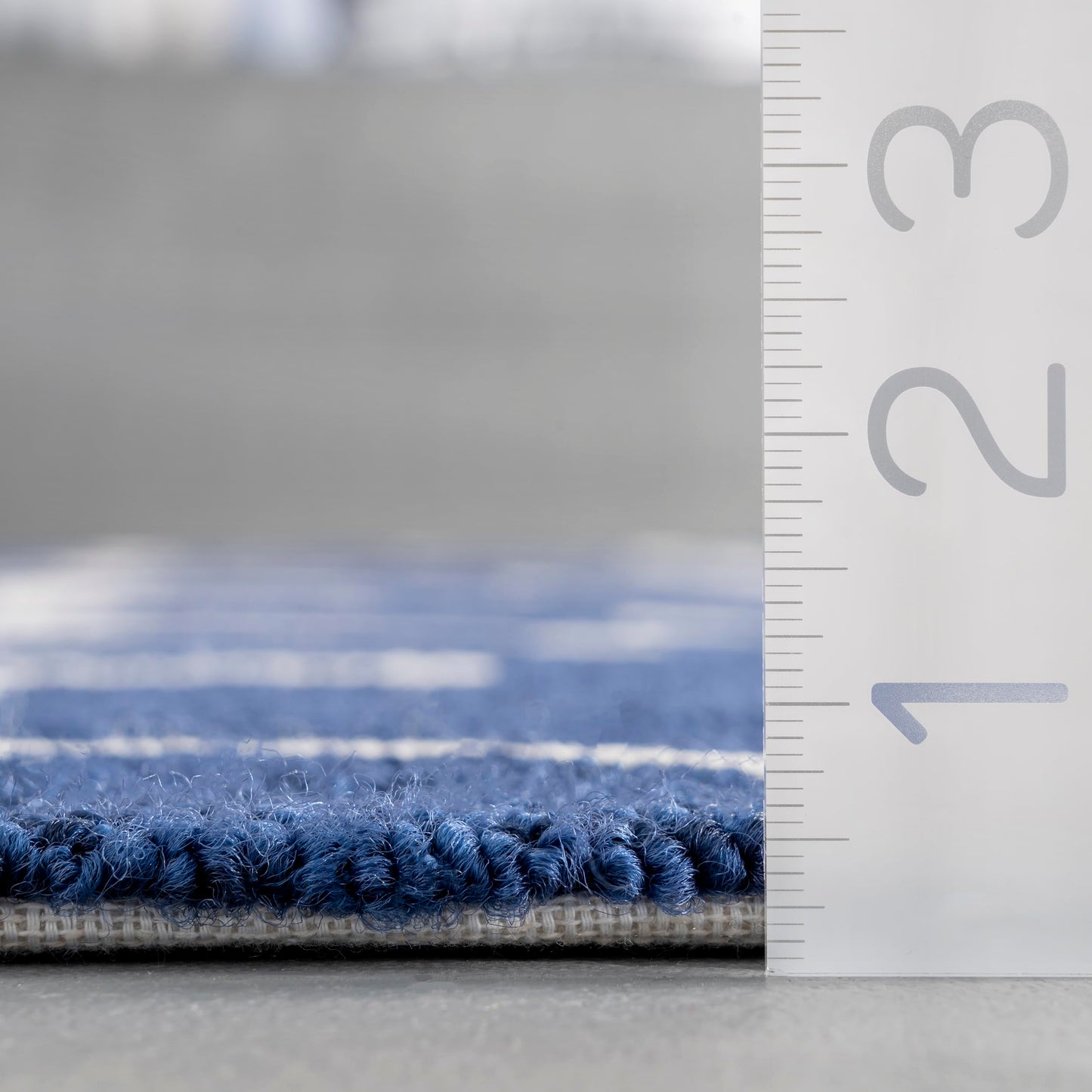 nuLOOM Hand Hooked Despina Indoor/ Outdoor Accent Rug, 2x4, Navy