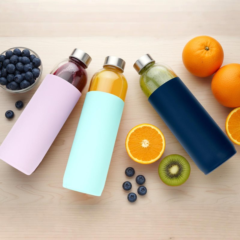 Luxfuel 32 oz Glass Juice Bottles with Lids and Silicone Sleeve, Reusable Refillable Water Bottles for Juicing, Refrigerator,100% Leak Proof, BPA Free, Clear Glass Set of 3