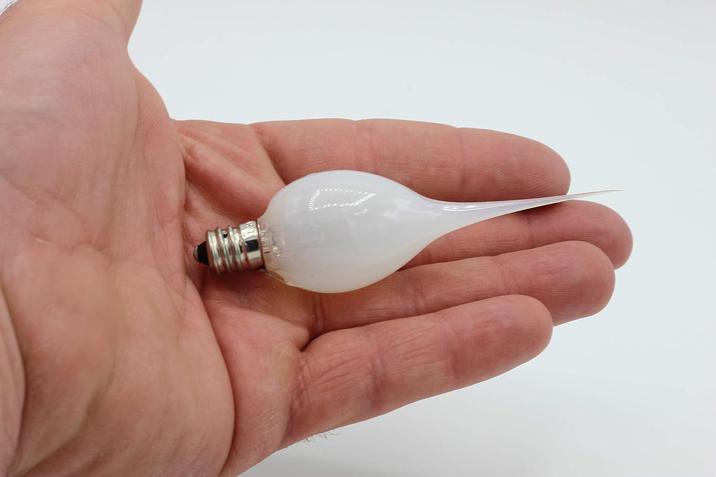 7 Watt Electric Candle Lamp Bulbs - Country Style Silicone Dipped Chandelier Lights (10 Pack)