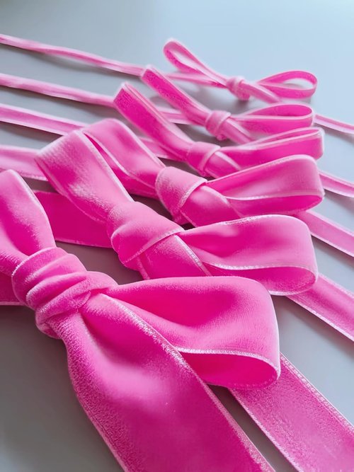 Abbaoww Hot Pink Velvet Ribbon - 10 Yards, 1 Inch Wide for Gift Wrapping & DIY Bow Making