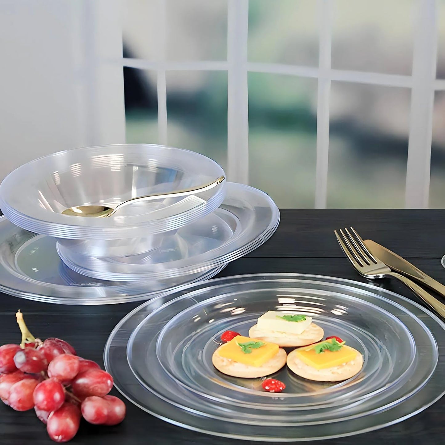 Premium 9-Inch Heavyweight Plastic Plates - Crystal Clear Wedding & Party Dinnerware, 30 Count