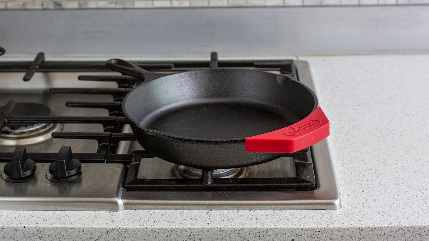 Lodge Silicone Assist Handle Holder - Dishwasher Safe Hot Handle Holder Designed for Traditional Lodge Cast Iron Dual Handle Products - Reusable Heat Protection Up to 450° - Red