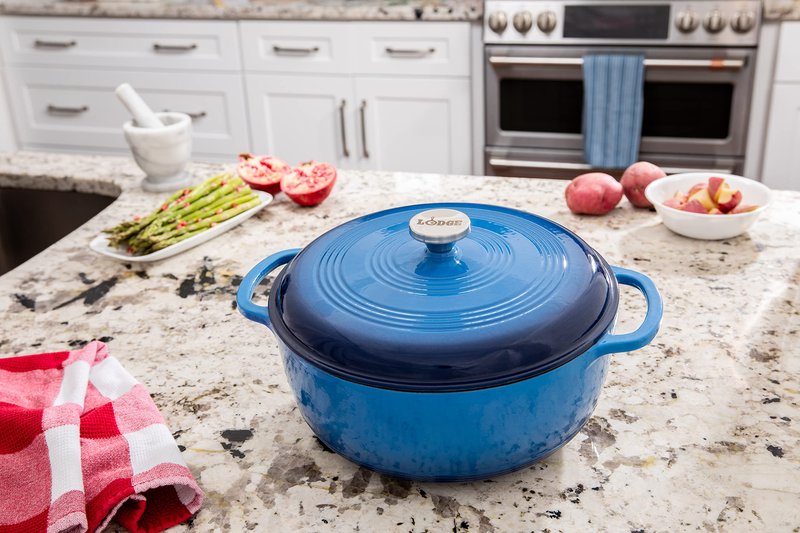 Lodge Essential Enamel Cast Iron Dutch Oven with Lid - Oven-Safe Enamel Cookware up to 500° F - Heat-Retaining Braising & Roasting Pot - Non-Toxic Cookware - 7.5 Quart, Carribean Blue