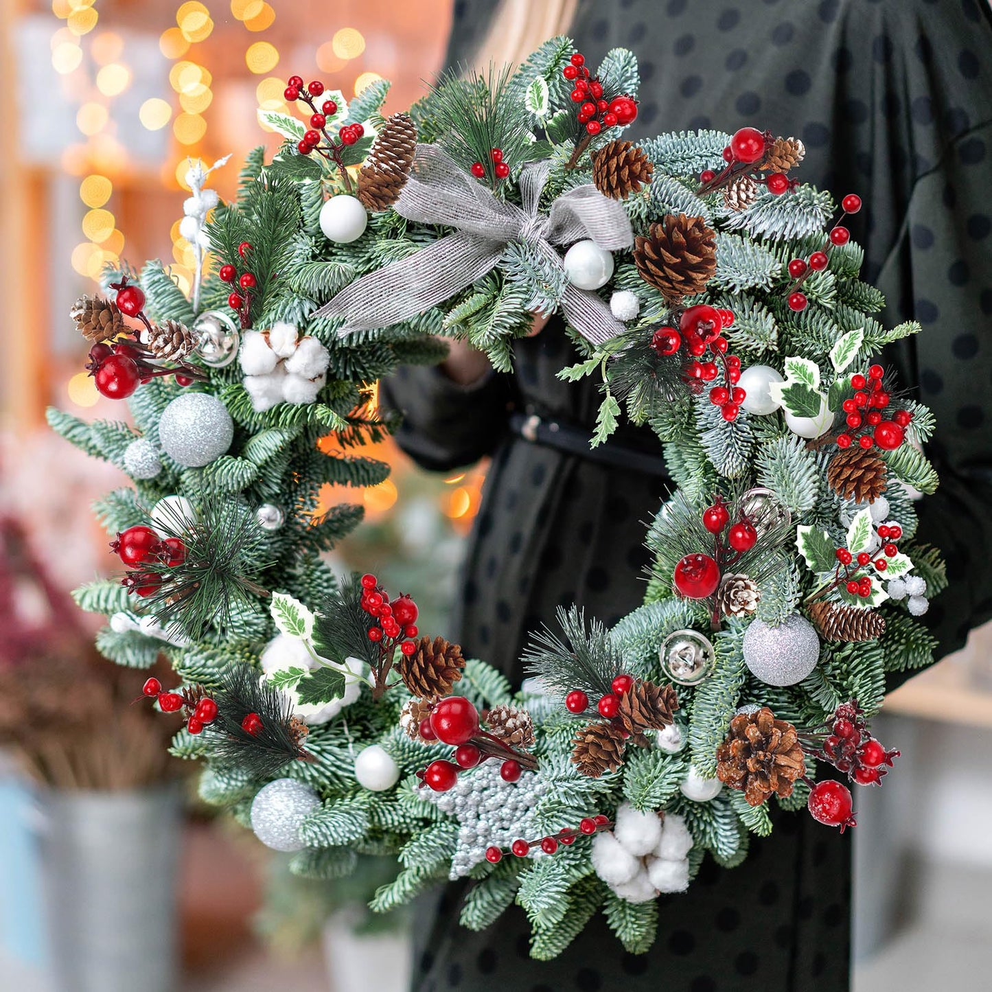 Lyrow 100 Pcs Christmas Floral Picks Christmas Tree Picks and Sprays Artificial Christmas Picks Pine Spray Picks Red Berry Picks Stems Garland Holly Picks for Christmas Wreath Decorations, 17 Styles