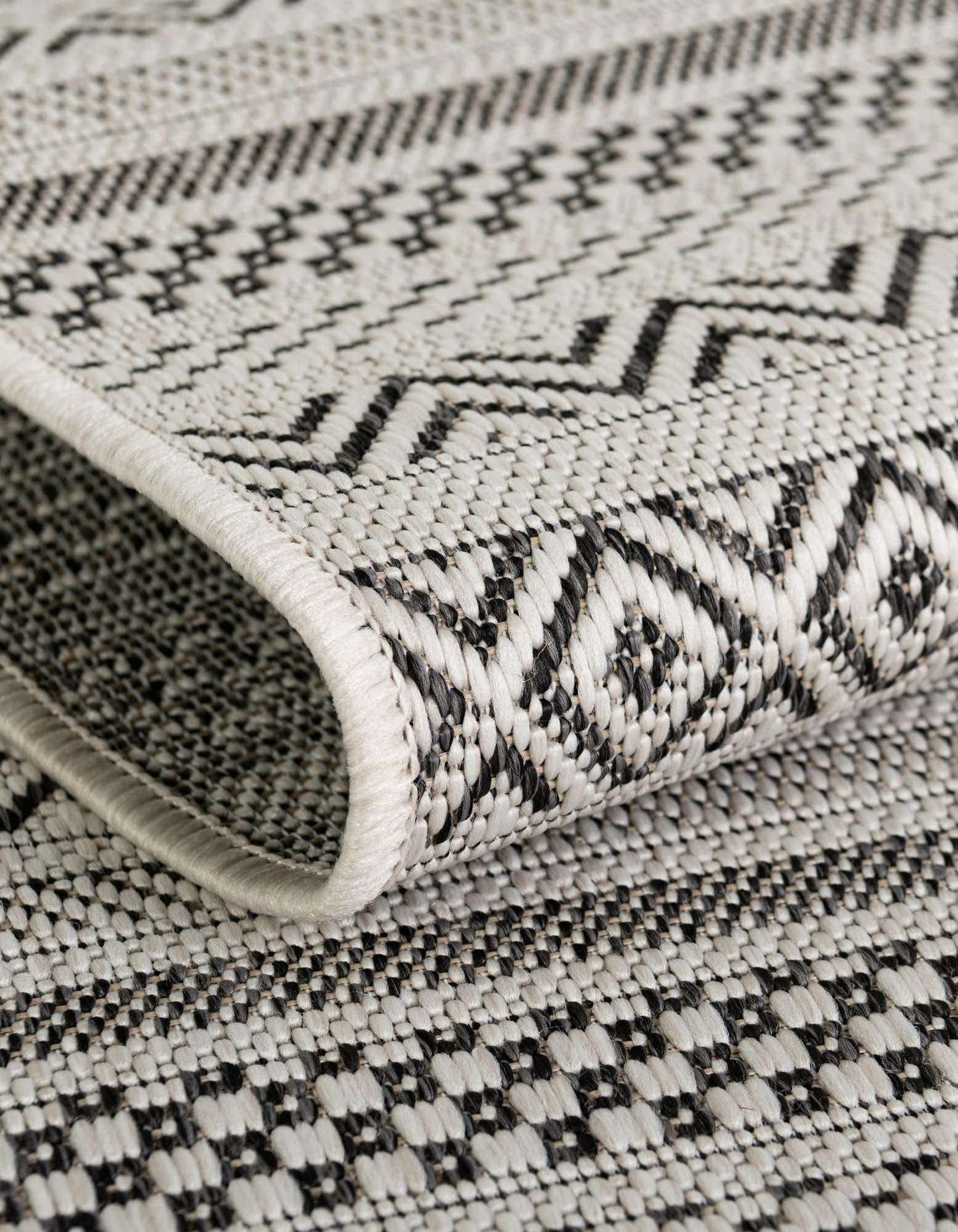 Unique Loom Outdoor Striped Collection Area Rug - Maia (2' 7" x 12' Runner, Beige/Ivory)