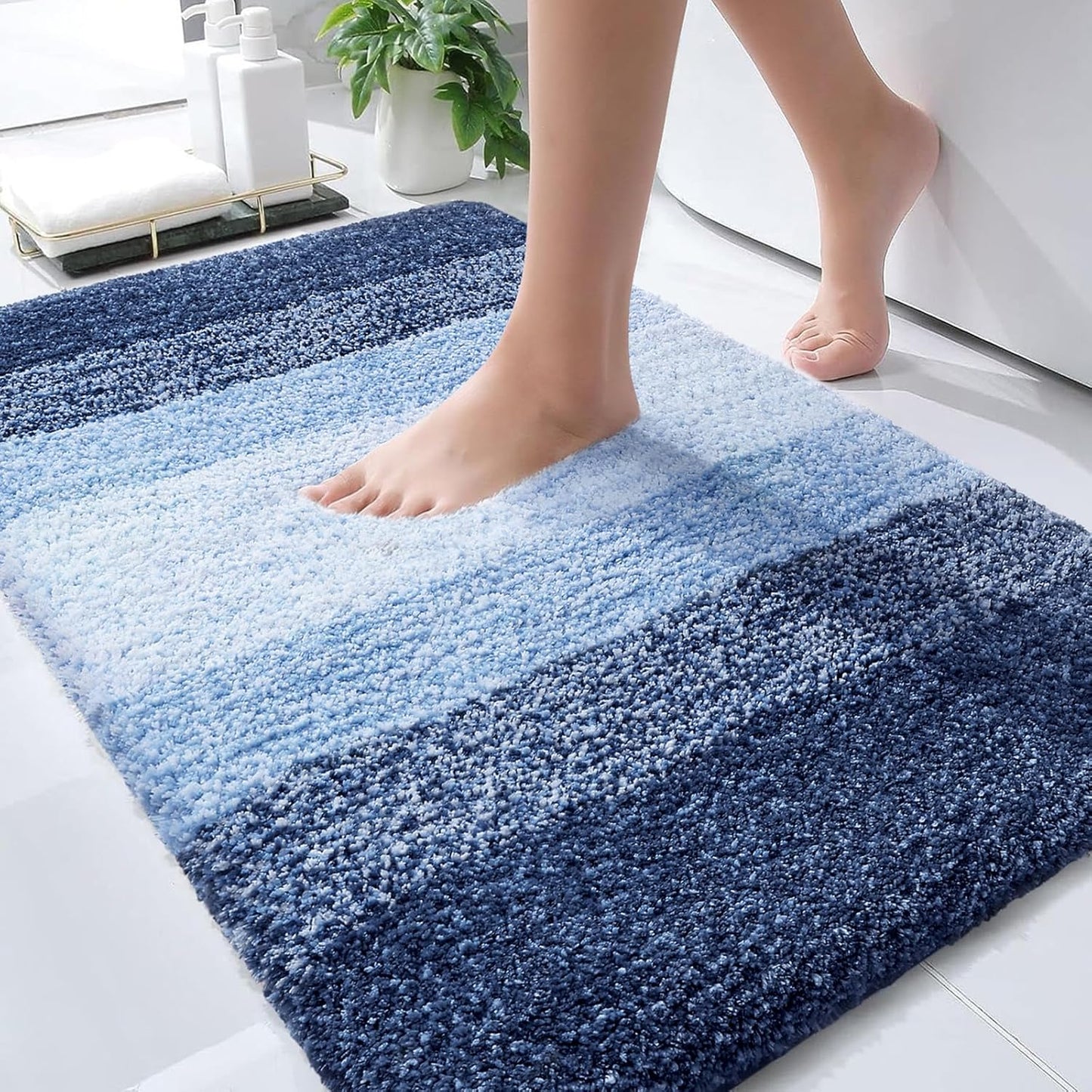 OLANLY Bathroom Rugs - Extra Soft Microfiber Mat, Quick Dry & Machine Washable, 34x21, Navy