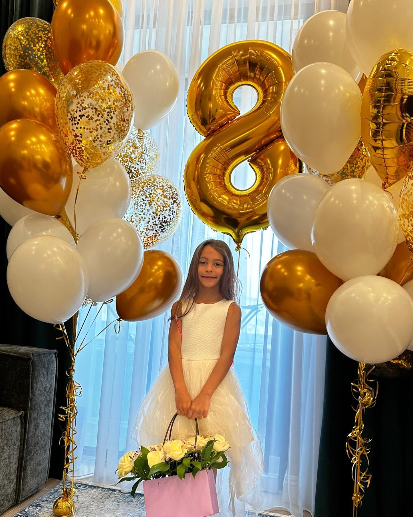 Gold Number 60 Balloon 40 Inch, 60th Birthday Party Decorations for Children, Giant 60 Foil Balloon for Party Supplies