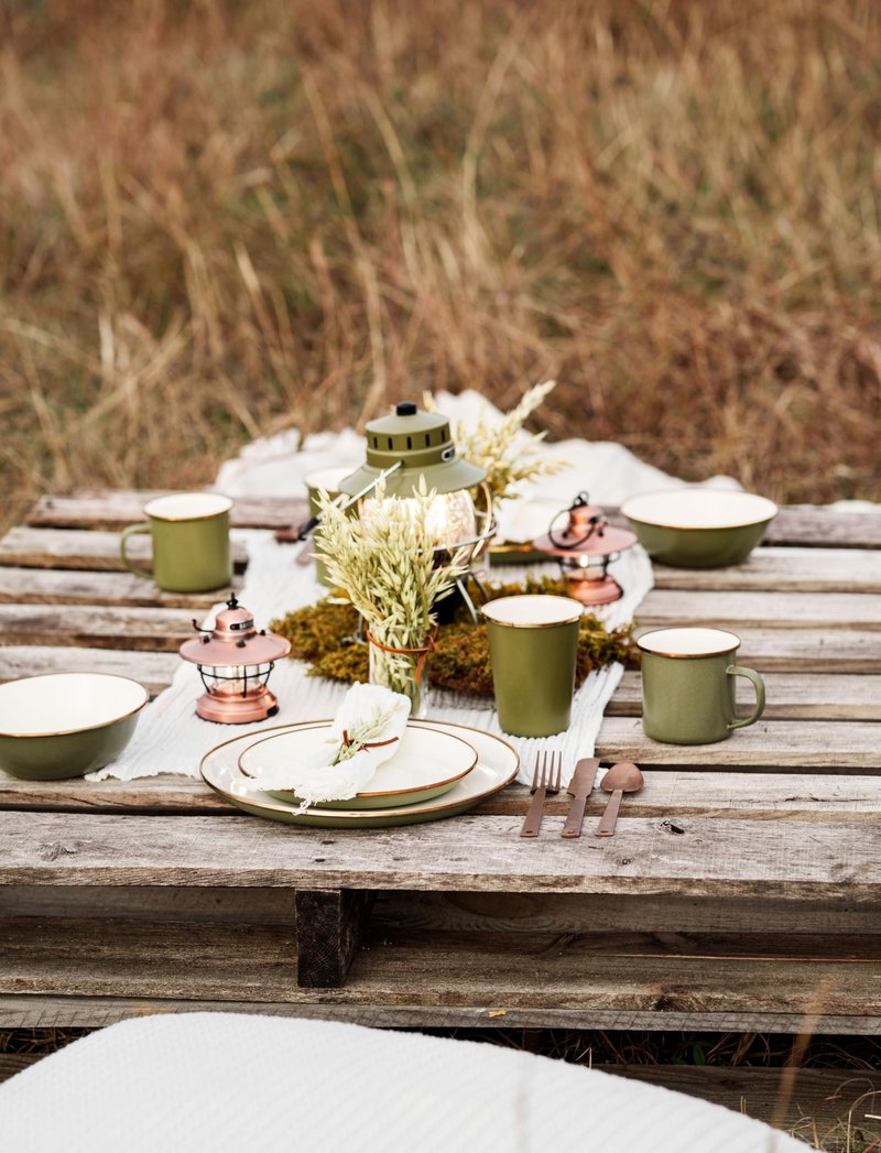 Barebones 2-Tone Enamel Cup Set - Set of 2, 14 oz Mugs - Enamelware Mugs - Durable Kitchen or Camping Mug Set (Olive Drab)