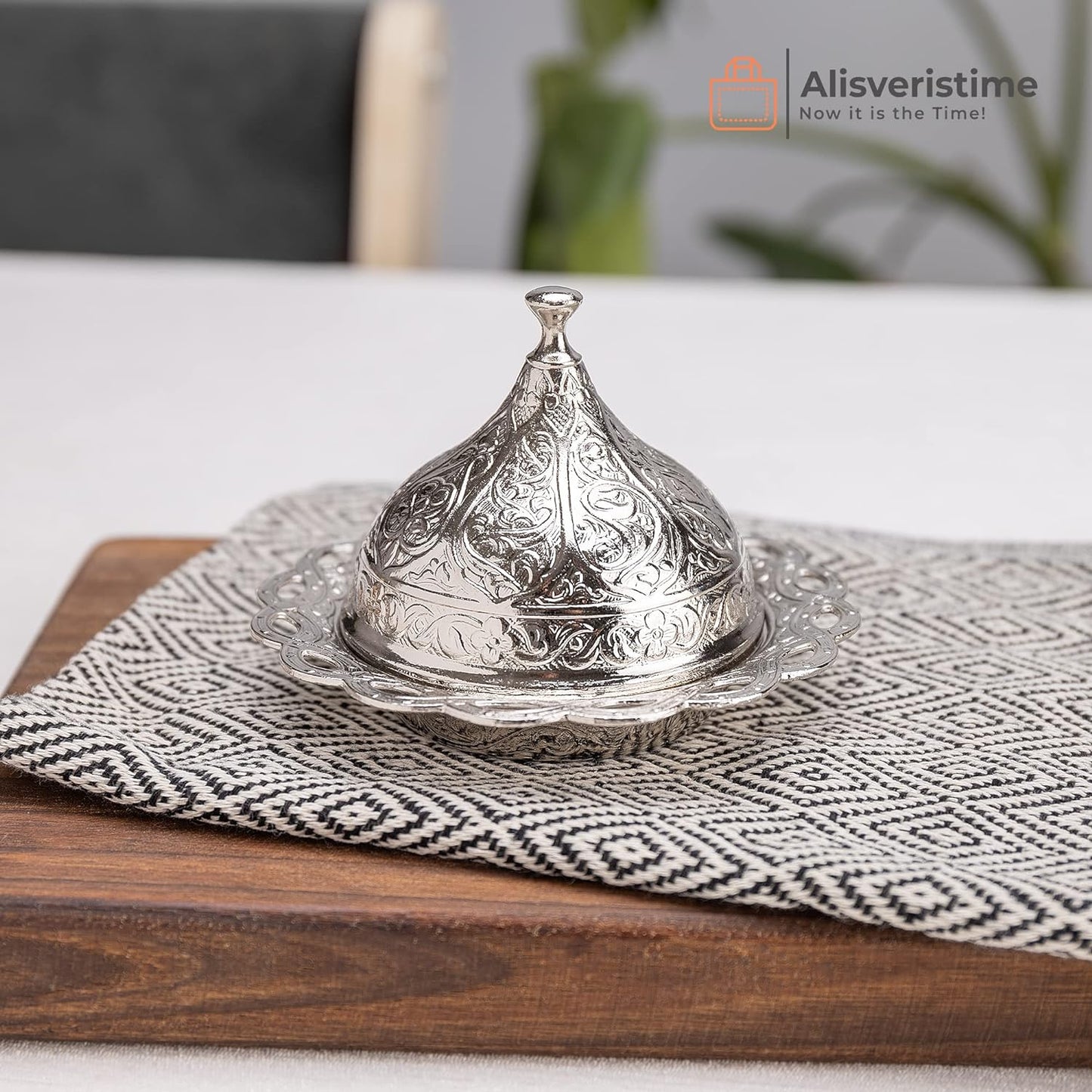 Alisveristime Authentic Turkish Coffee Cup Set: Zamak & Porcelain, Tulip Motifs (Set of 2) (Lale) (Gold)