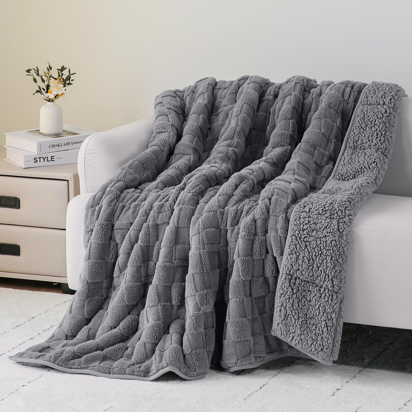Uttermara Sherpa Fleece Weighted Blanket Full Size(15lbs, 48" x 72", Grey), 3D Jacquard Checkered Warm Sherpa Heavy Blanket for Adults, Soft Fuzzy Weighted Blankets for Couch Bed Sofa