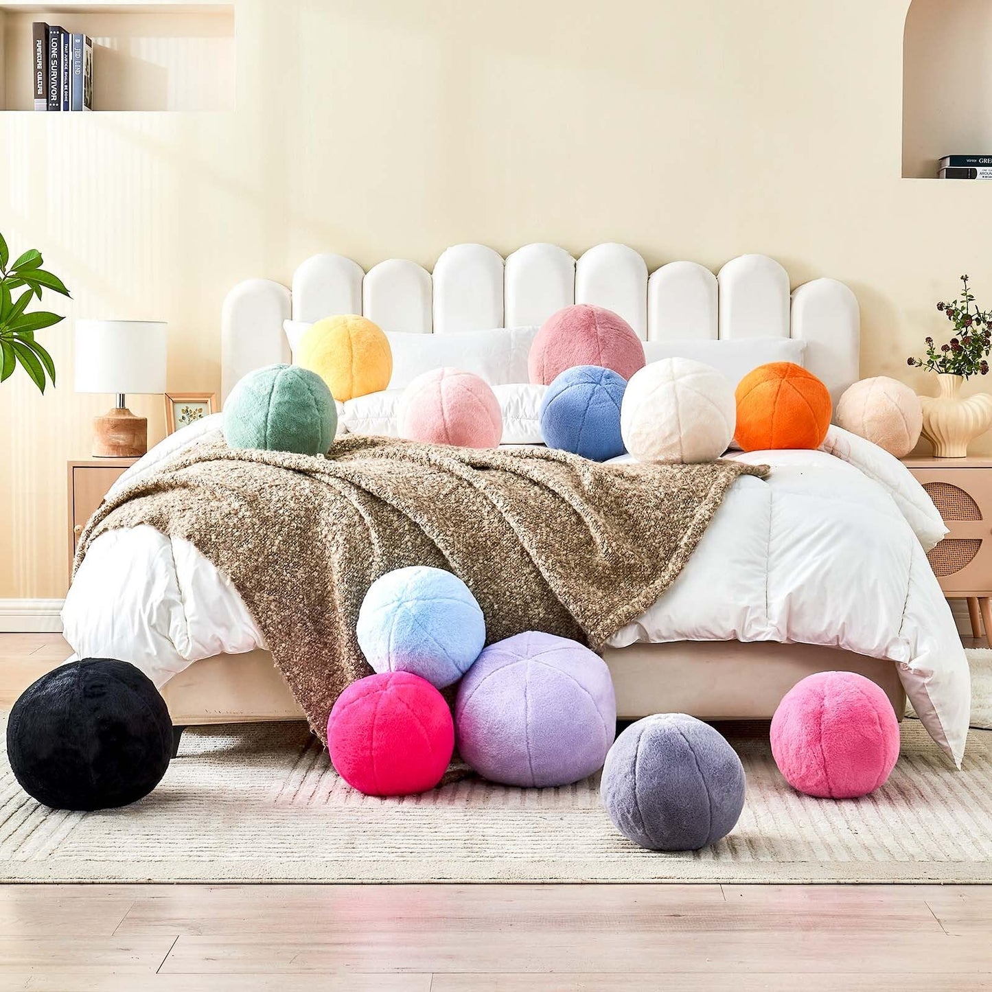 Uvvyui Beige Ball Pillow, 8" Cute Mini Round Throw Pillow Faux Rabbit Fur Room Decorative Throw Pillow, Ball Shaped Pillow Plush Cushion for Couch, Sofa, Bedroom