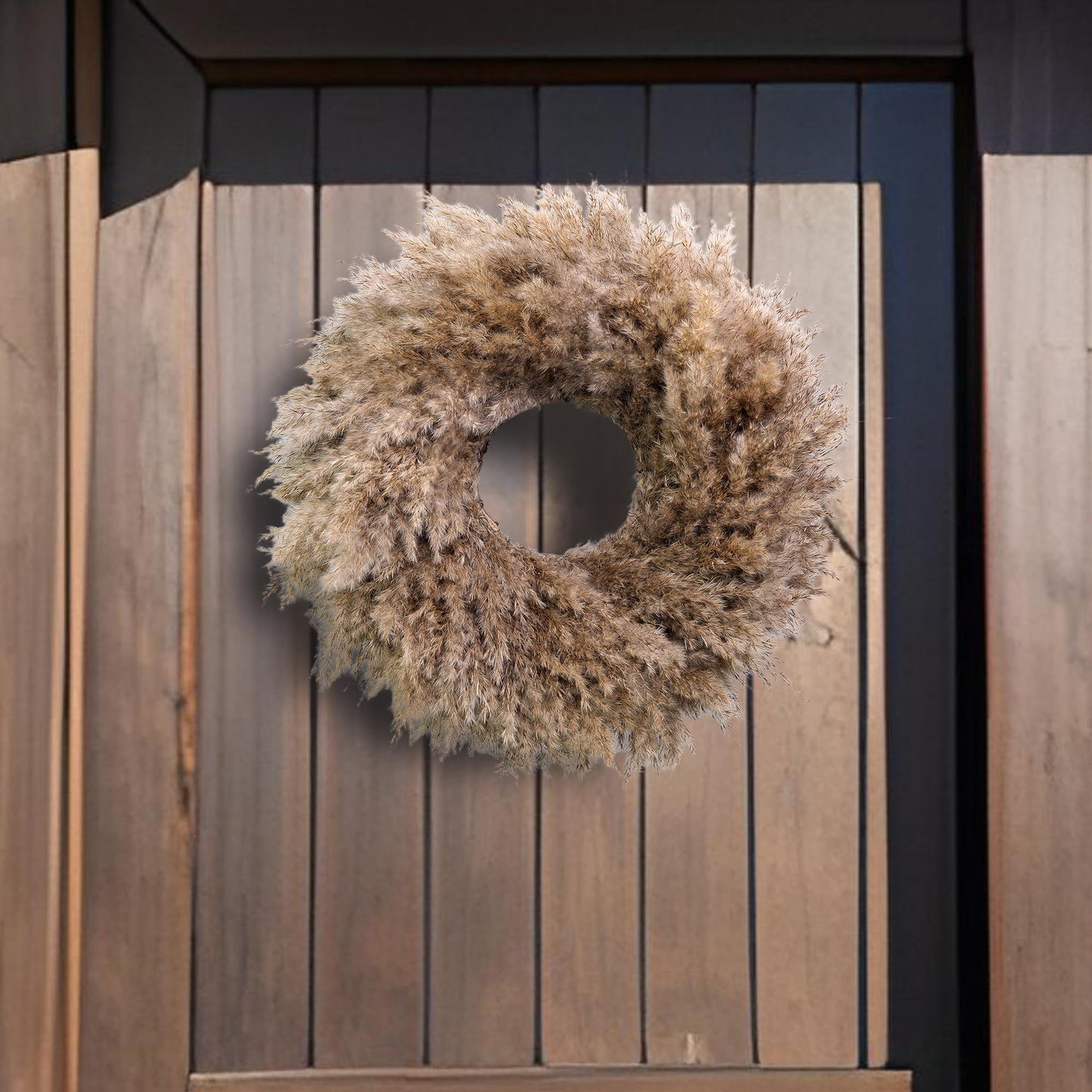 Natural Pampas Grass Wreath, 20'' Real Pampas Wreath for Front Door, Boho Wall Decor, Farmhouse Style, DIY Wreath Arrangement, Feather Wall Decor
