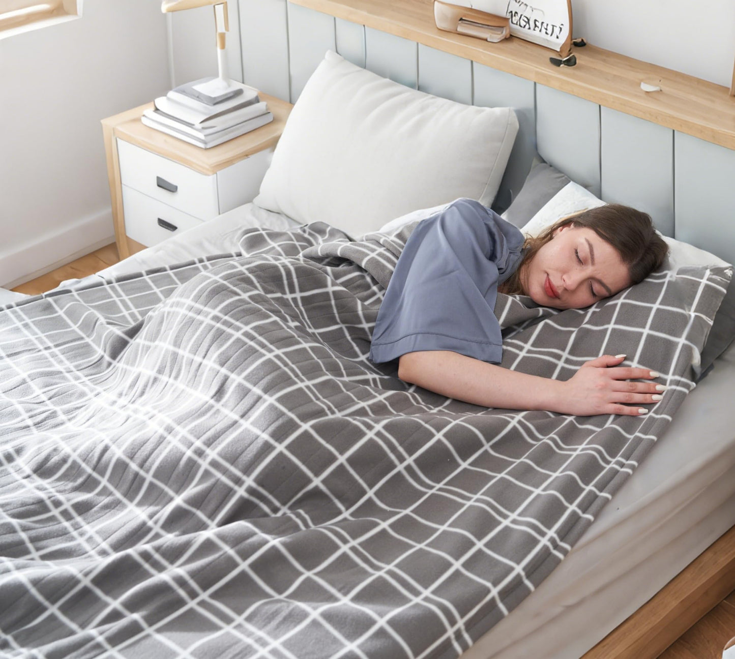 Eydna Electric Heated Blanket Queen Size 84"x90", Soft Fleece with 10 Hours Auto-Off & 4 Heating Levels, Dual Control and Machine Washable, LightGray Plaid