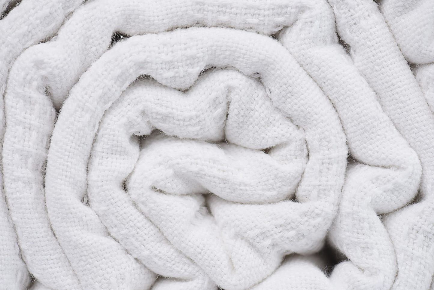 Linteum Textile Hospital Thermal SNAGLESS Spread Blanket, 100% Cotton (74x100 in, White)