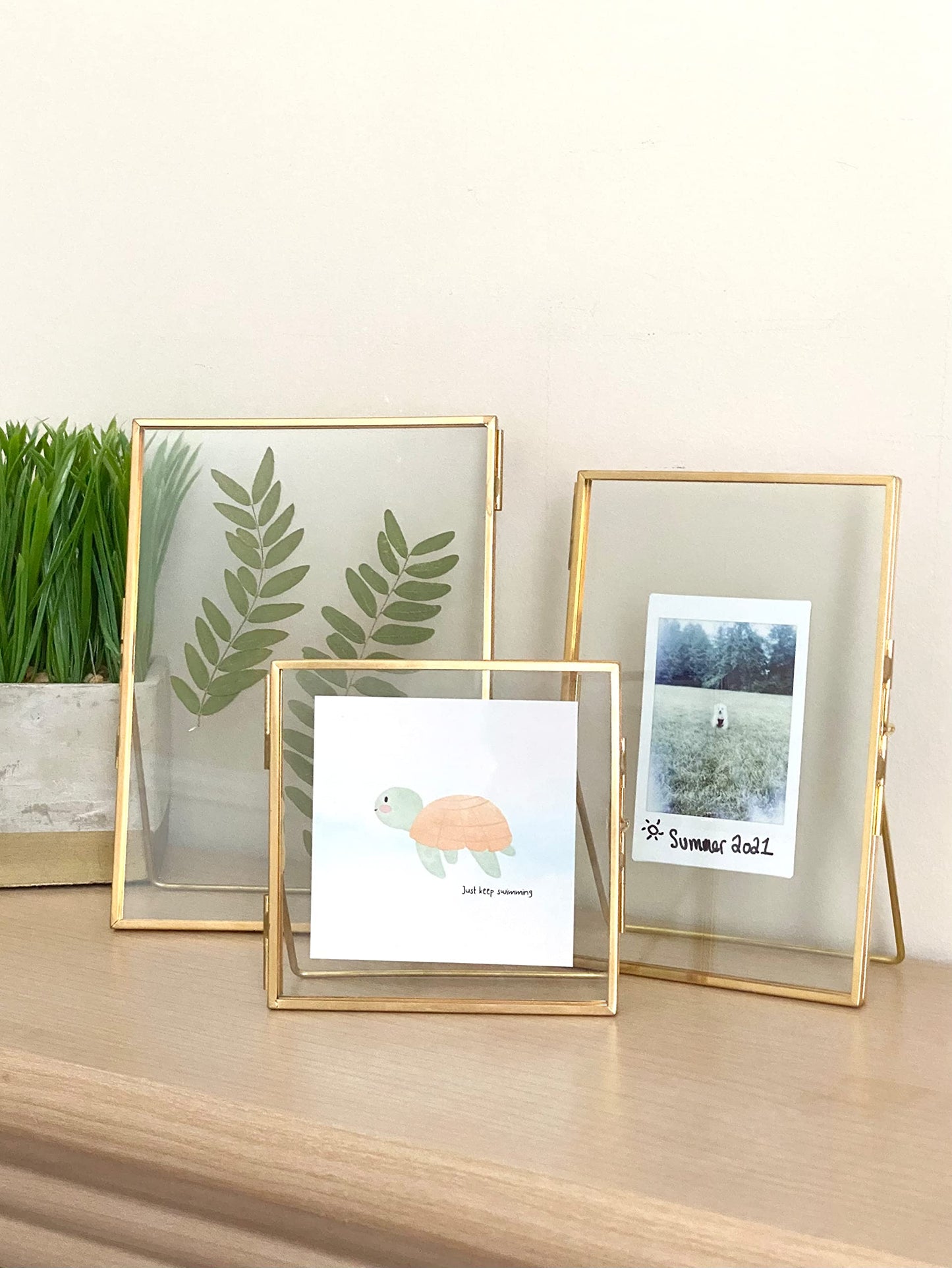 Beedecor Double Glass Frame for Pressed Flowers, Leaf and Artwork,Gold 6x6 Standing Square Metal Picture Frames, Set of 2 Pressed Flower Frames with Stand (Gold, 6x6)