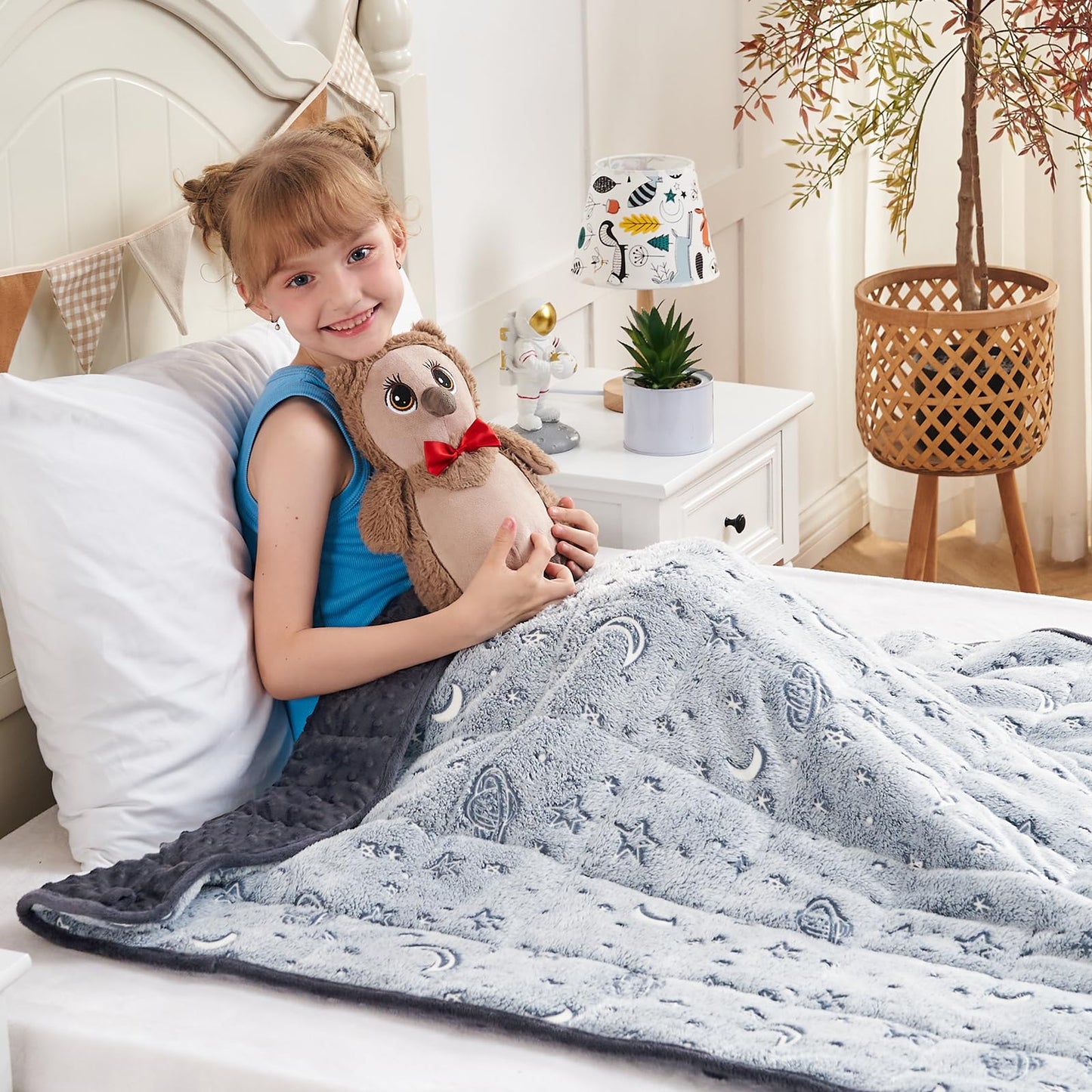 yescool Weighted Blanket 3 Pounds Weighted Lap Blanket, Glow in The Dark Star Heavy Blanket for Sleeping, Washable Warm Minky Weighted Throw Blanket for 20-40lbs,36"x48"