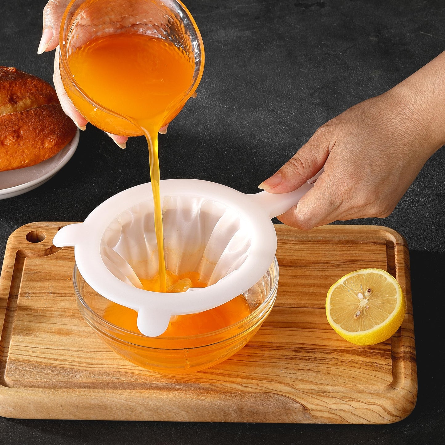 VRUIFA 2PCS Plastic Fine Mesh Strainer, Nylon Ultra Strainer for Juice,Yogurt, Coffee, Honey, Milk, Nut Milk with Handle (120+200Mesh)