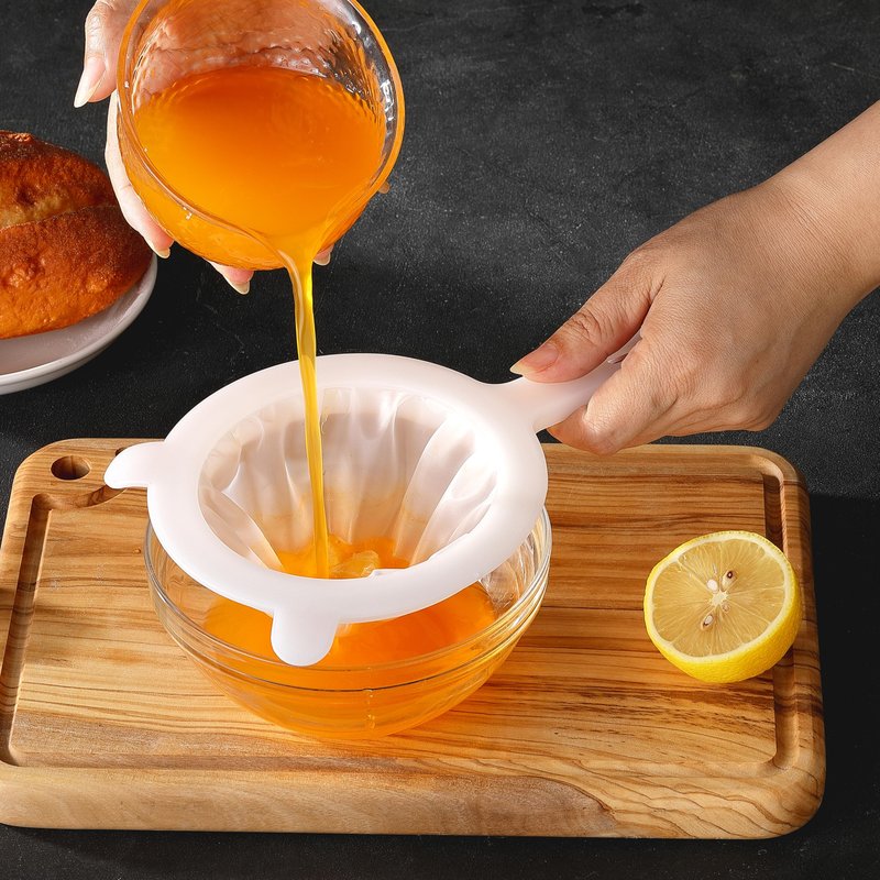 VRUIFA 2PCS Plastic Fine Mesh Strainer, Nylon Ultra Strainer for Juice,Yogurt, Coffee, Honey, Milk, Nut Milk with Handle (120+200Mesh)