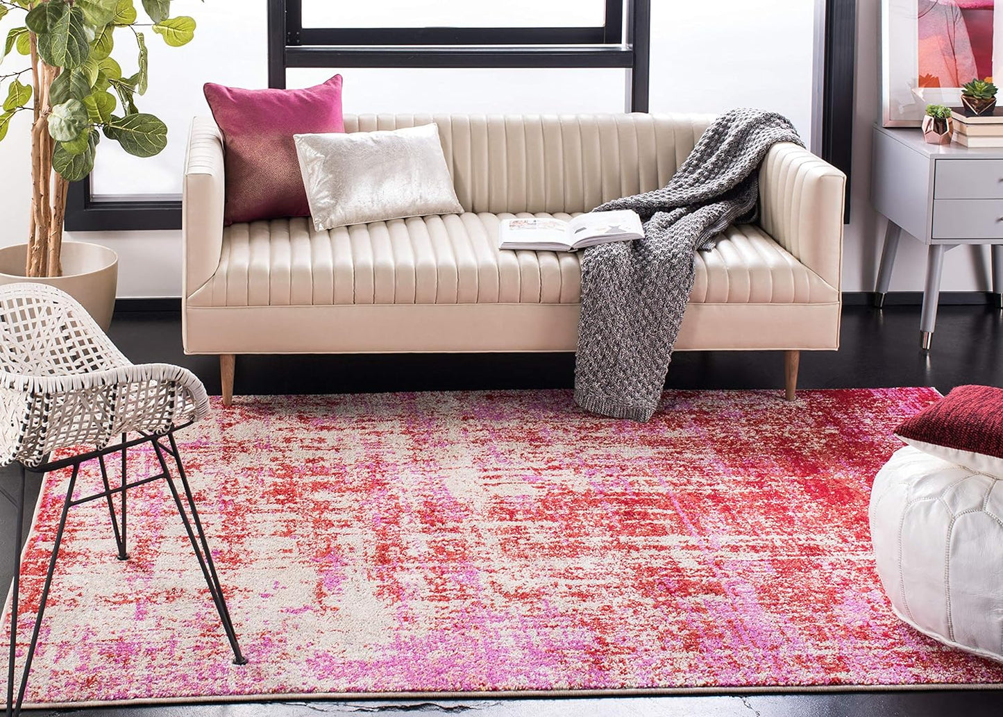 Safavieh Adirondack Collection Area Rug - 2'6" x 10' Runner, Red/Gold, Geometric Design, Ideal for High Traffic Areas in Living Room, Bedroom, Dining (ADR207R)