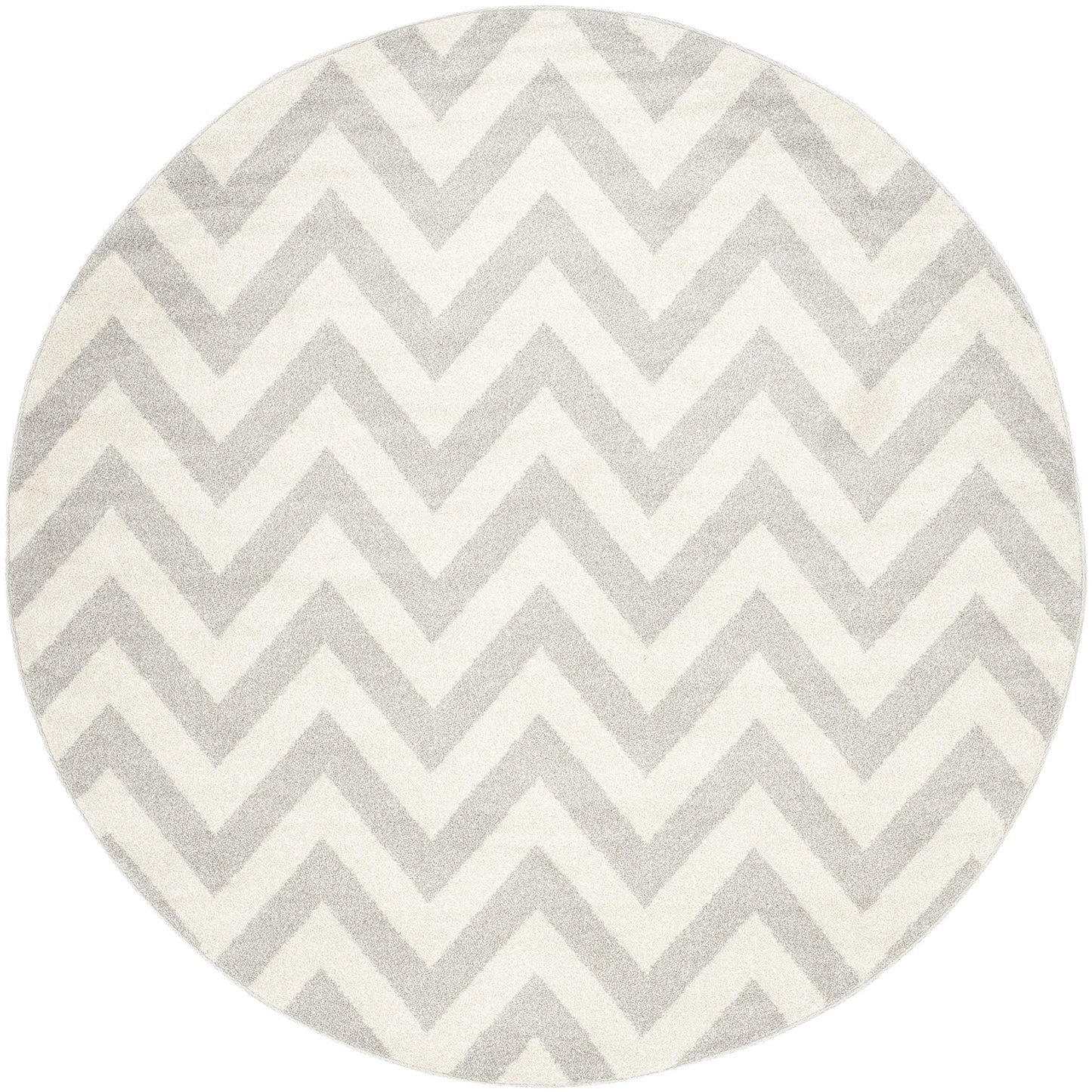 SAFAVIEH Amherst Collection 5' Round Light Grey/Beige AMT419B Chevron Non-Shedding Dining Room Entryway Foyer Living Room Bedroom Area Rug