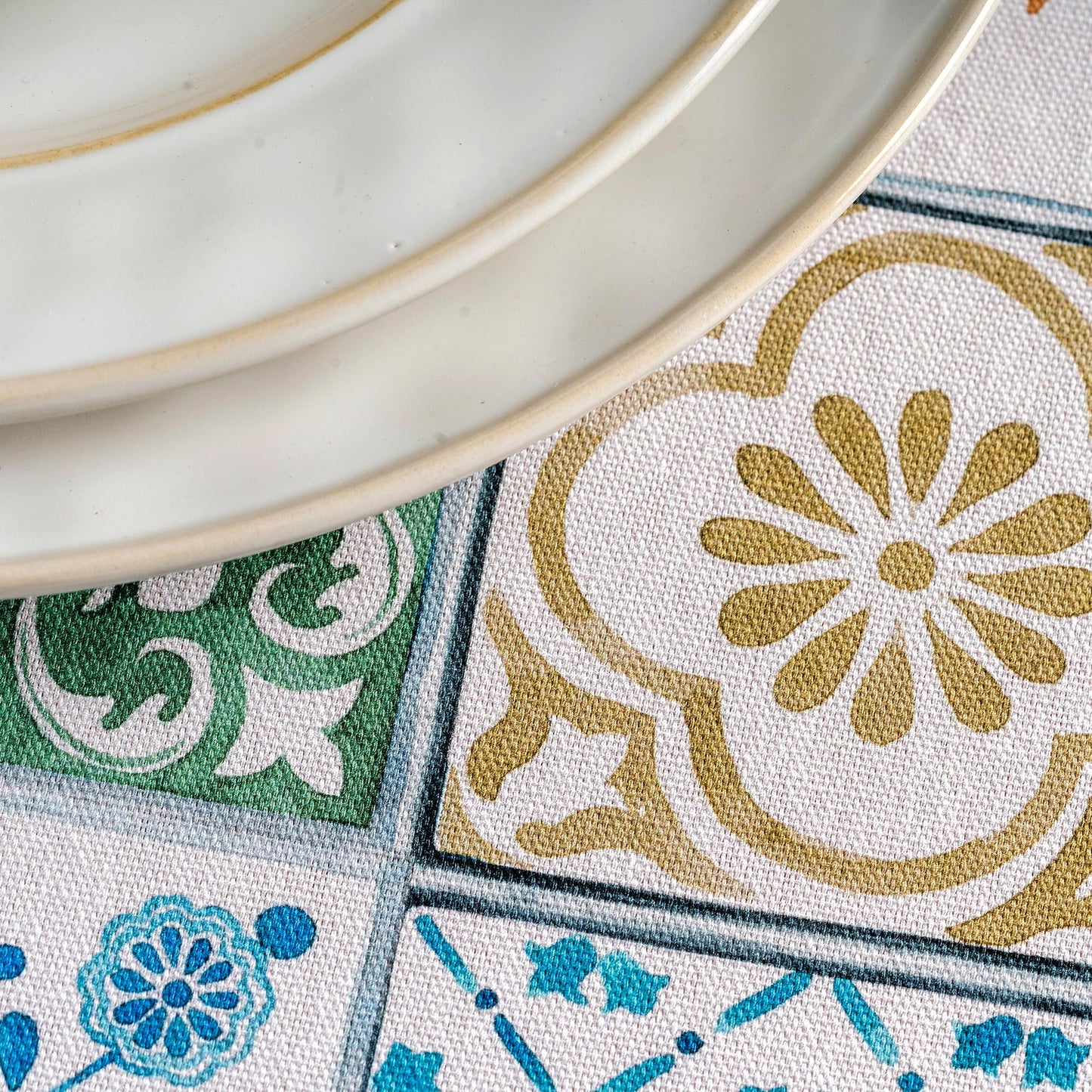 Maison d' Hermine Table Cloth Round Table 100% Cotton 69 Round Inches Tablecloth Reusable Decorative for Dining Kitchen Room Farmhouse Home Gifts for Mothers Day Spring Summer - Agrume