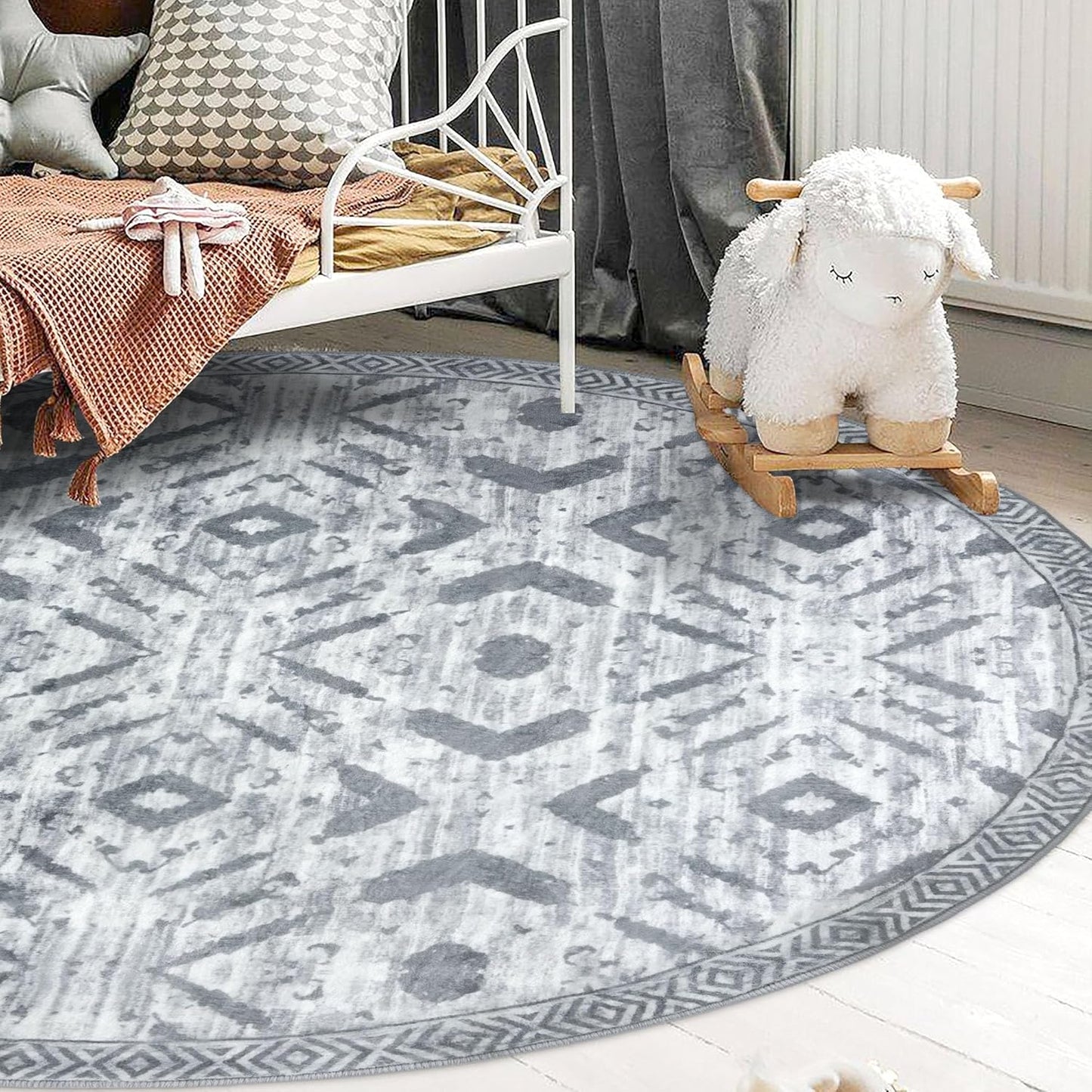 KILOCOCO Round Area Rug 5ft Rug for Living Room Bedroom Machine Washable Non Slip Printed Boho Rugs Low-Pile Soft Circle Rugs for Kitchen Dining Geometric Moroccan Carpet, Grey White