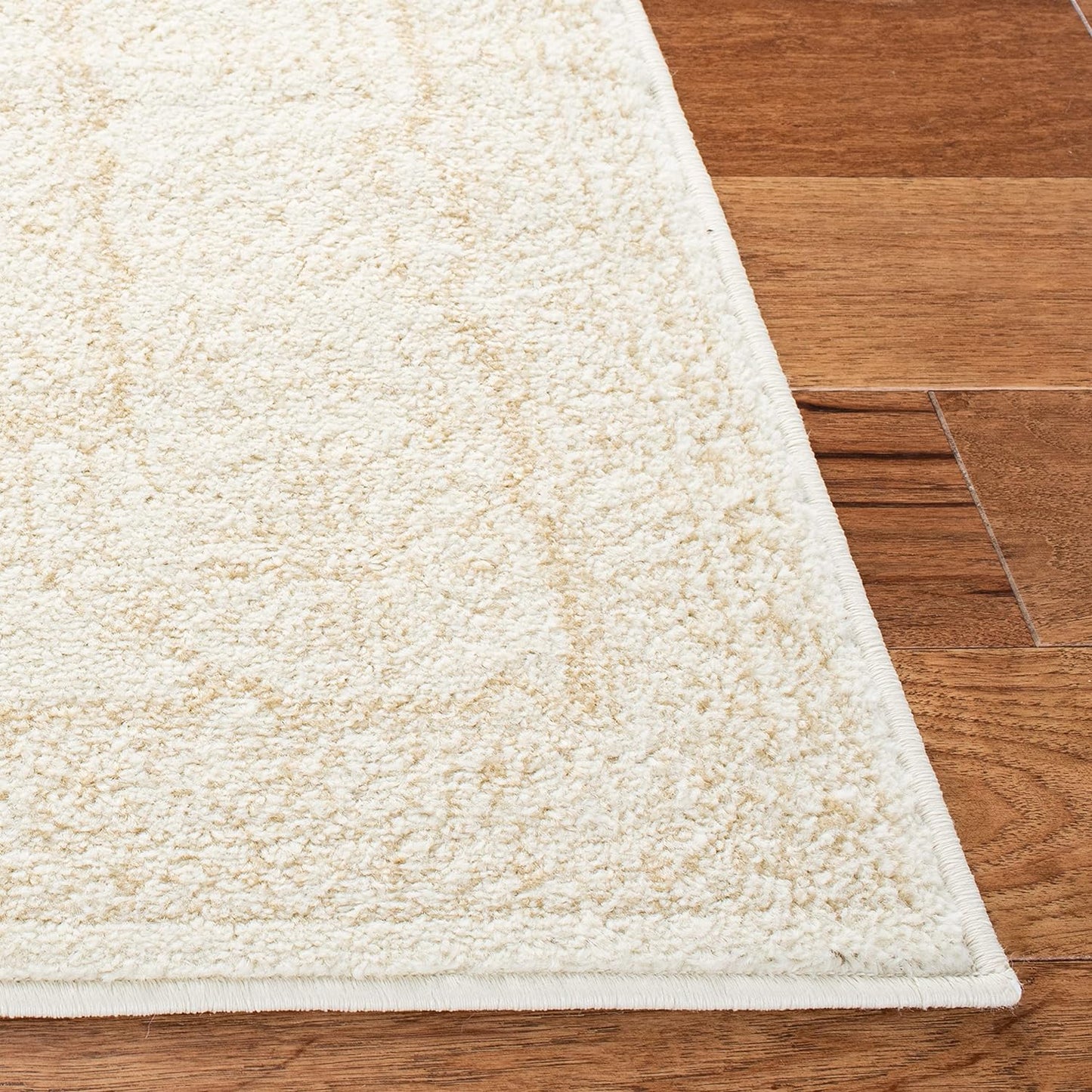 SAFAVIEH Adirondack Collection Area Rug - 5'1" x 7'6", Ivory & Beige, Oriental Medallion Design, Non-Shedding & Easy Care, Ideal for High Traffic Areas in Living Room, Bedroom (ADR108E)