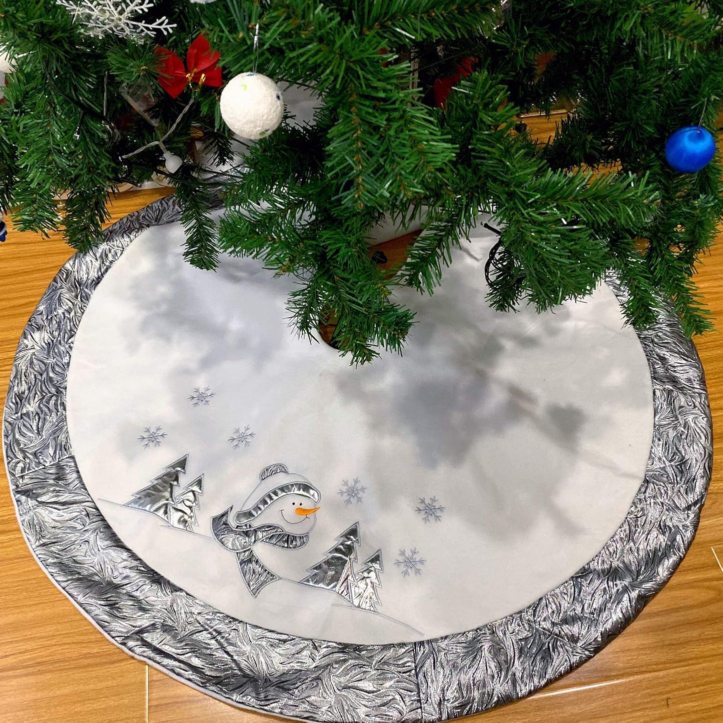 Luxury 36'' Snowman Christmas Tree Skirt - Silvery White Embroidered Snowflake with Satin Border