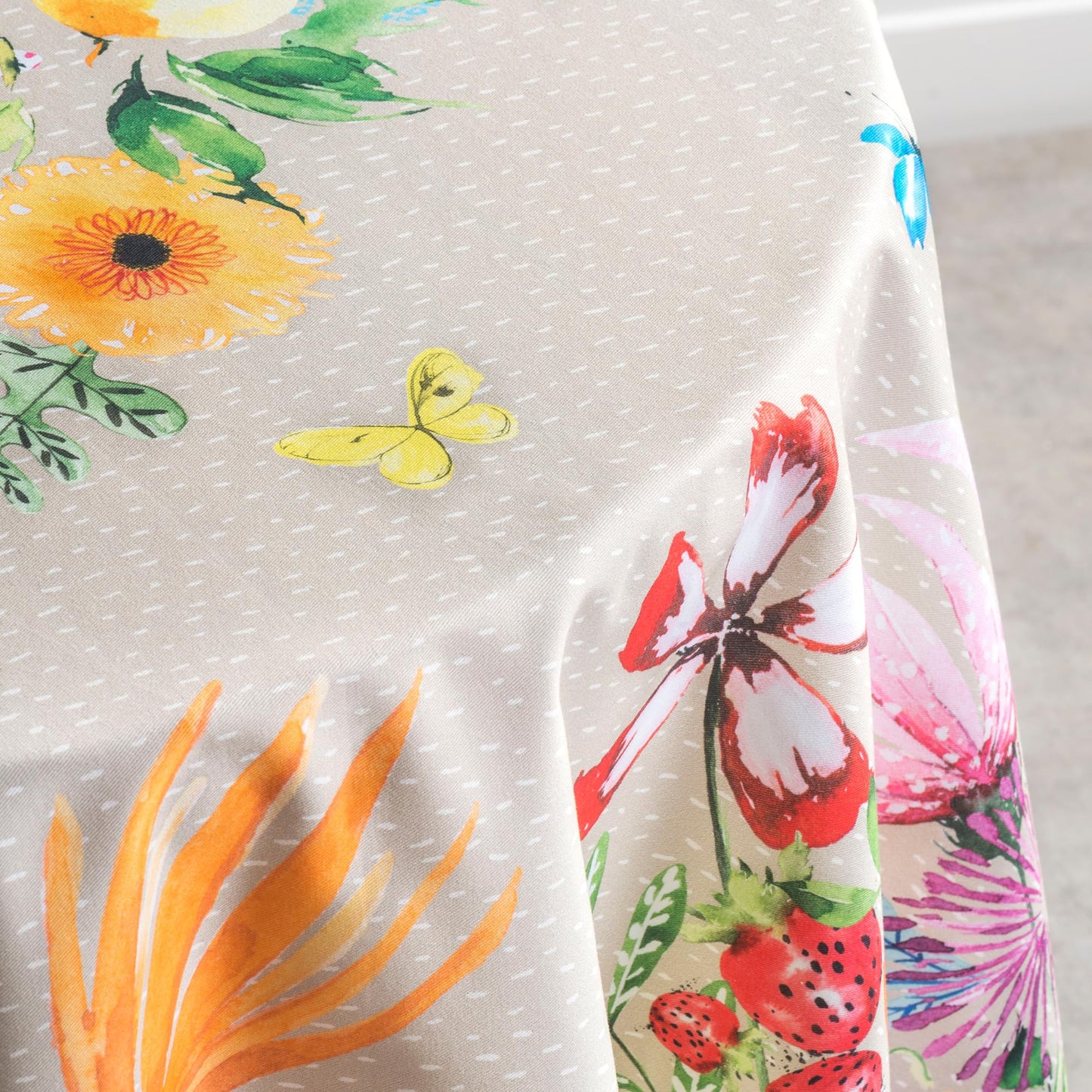Maison d' Hermine Table Cloth Round Table 100% Cotton 69 Round Inches Tablecloth Reusable Decorative for Dining Kitchen Room Farmhouse Home Gifts for Mothers Day Spring Summer - Jardin D'Ete - Fog