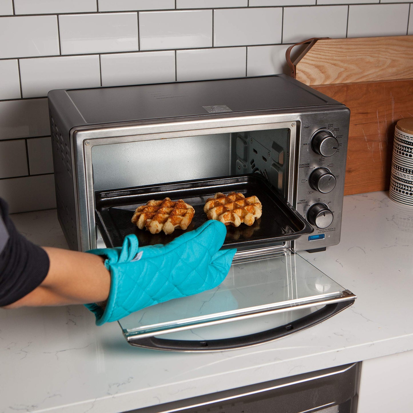 Now Designs Basic Oven Mitt, Bali - 6.5 x 13 in | Set of 2
