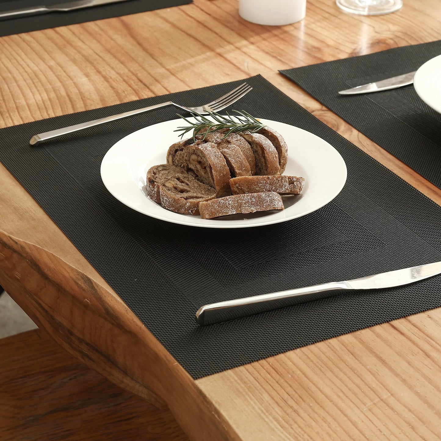 Leetaltree Black Frame Placemats Set of 8 - Heat Resistant Non-Slip Place mats for Dining Table, Washable Durable PVC Vinyl Woven Table Mats(Black Frame, 8)