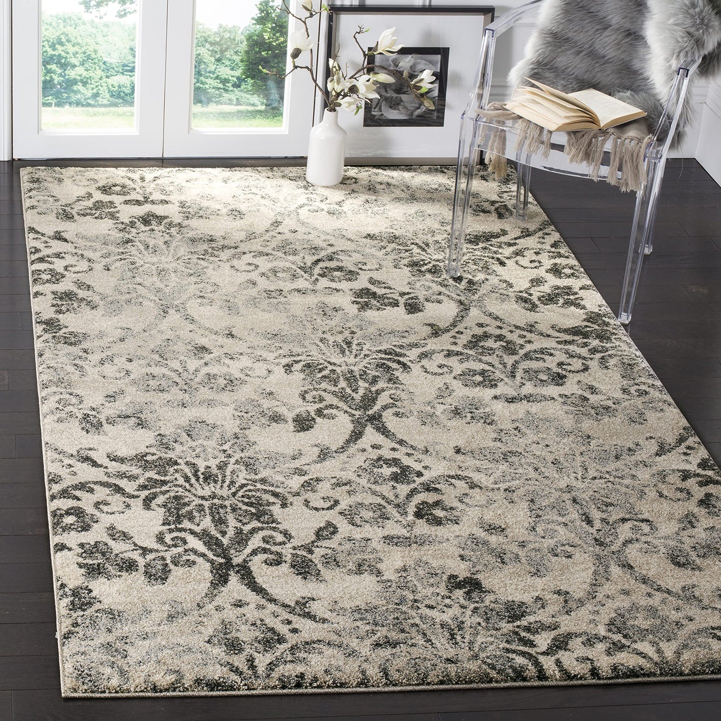 SAFAVIEH Retro Collection Accent Rug - 3' x 5', Cream & Grey, Modern Abstract Design, Non-Shedding & Easy Care, Ideal for High Traffic Areas in Entryway, Living Room, Bedroom (RET2184-1180)
