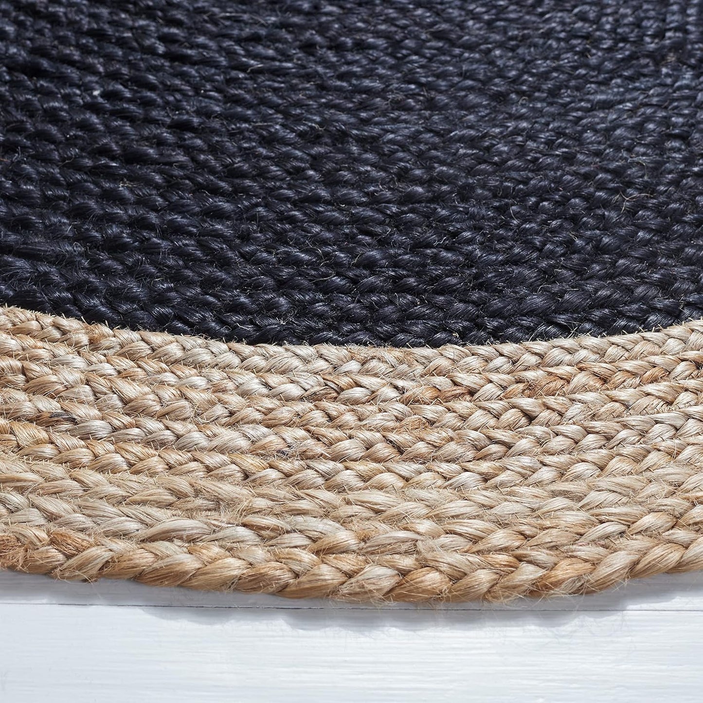 SAFAVIEH Natural Fiber Collection 4' Round Black/Natural NF801Z Handmade Boho Braided Premium Jute Entryway Foyer Living Room Bedroom Kitchen Area Rug